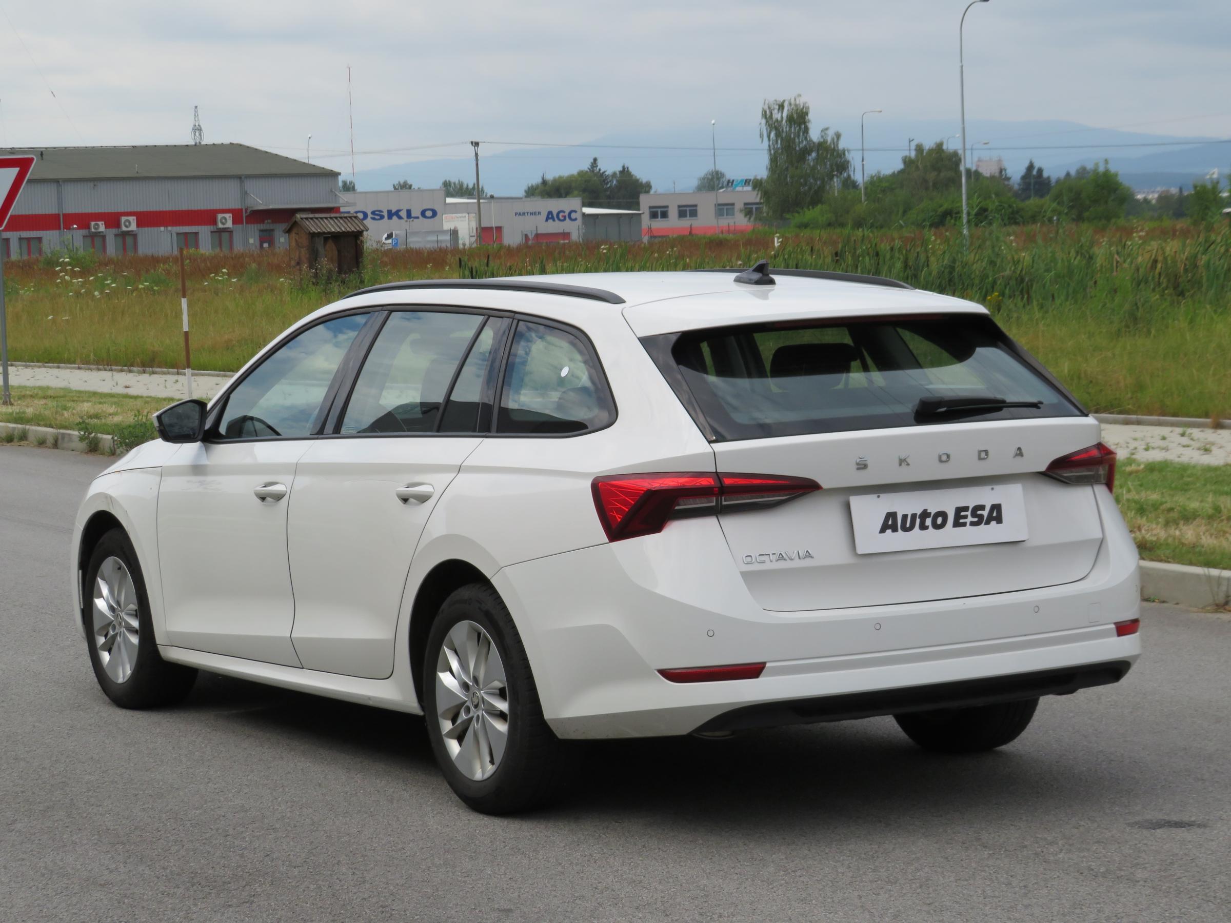 Škoda Octavia IV, 2020 - pohled č. 7