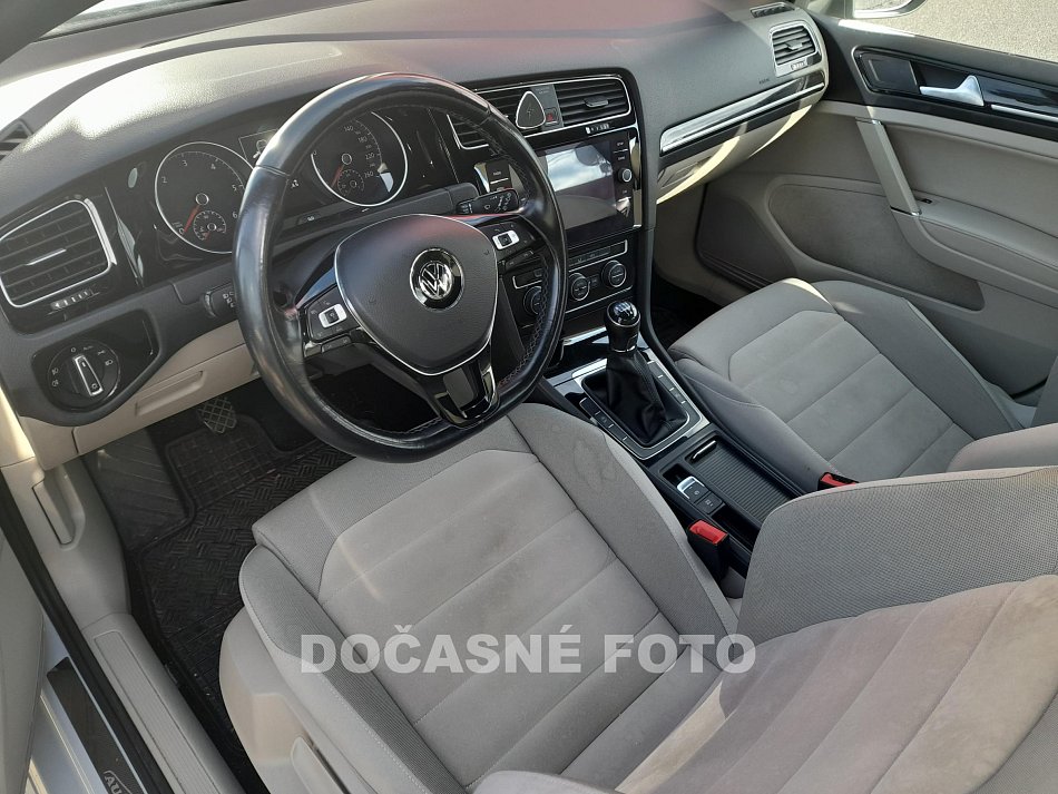 Volkswagen Golf 1.6TDi Highline