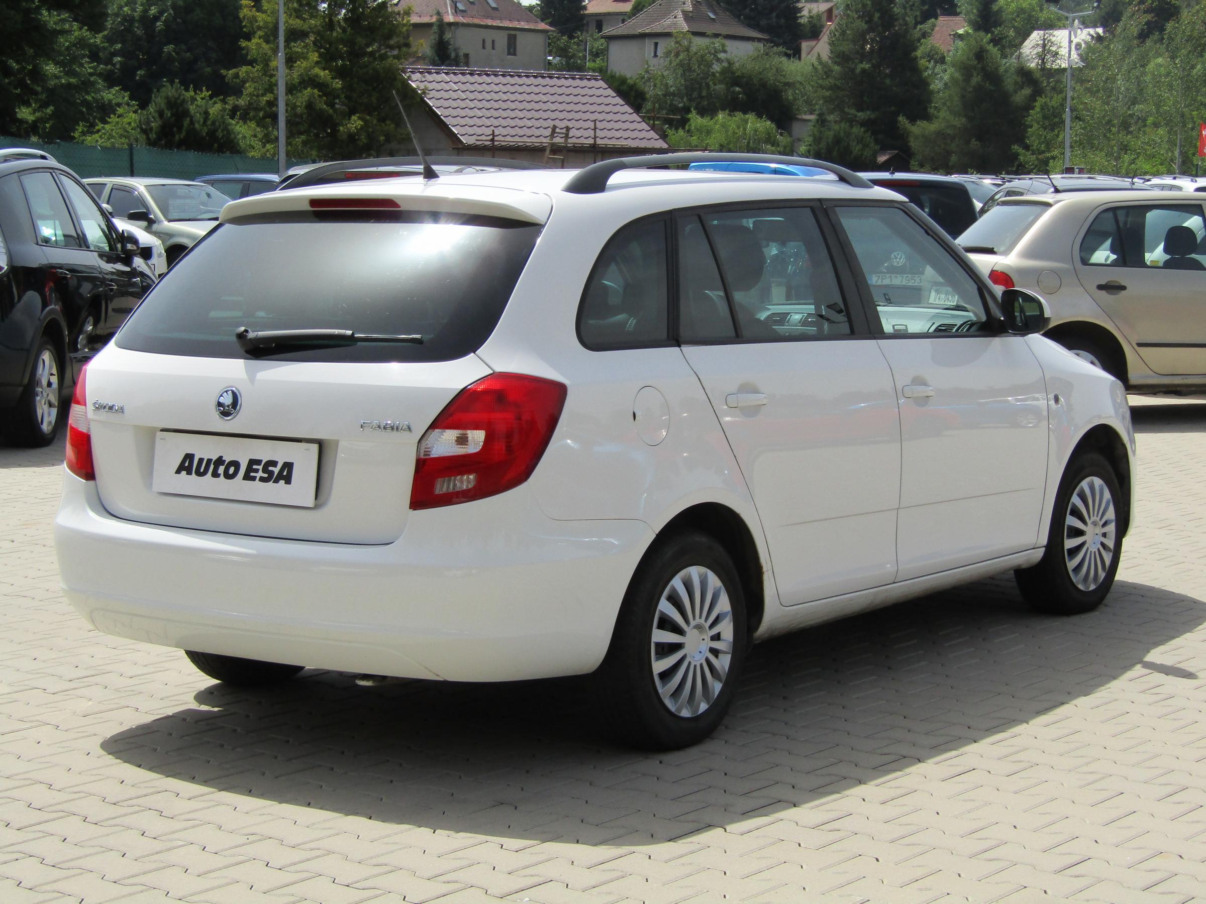 Škoda Fabia II, 2014 - pohled č. 4