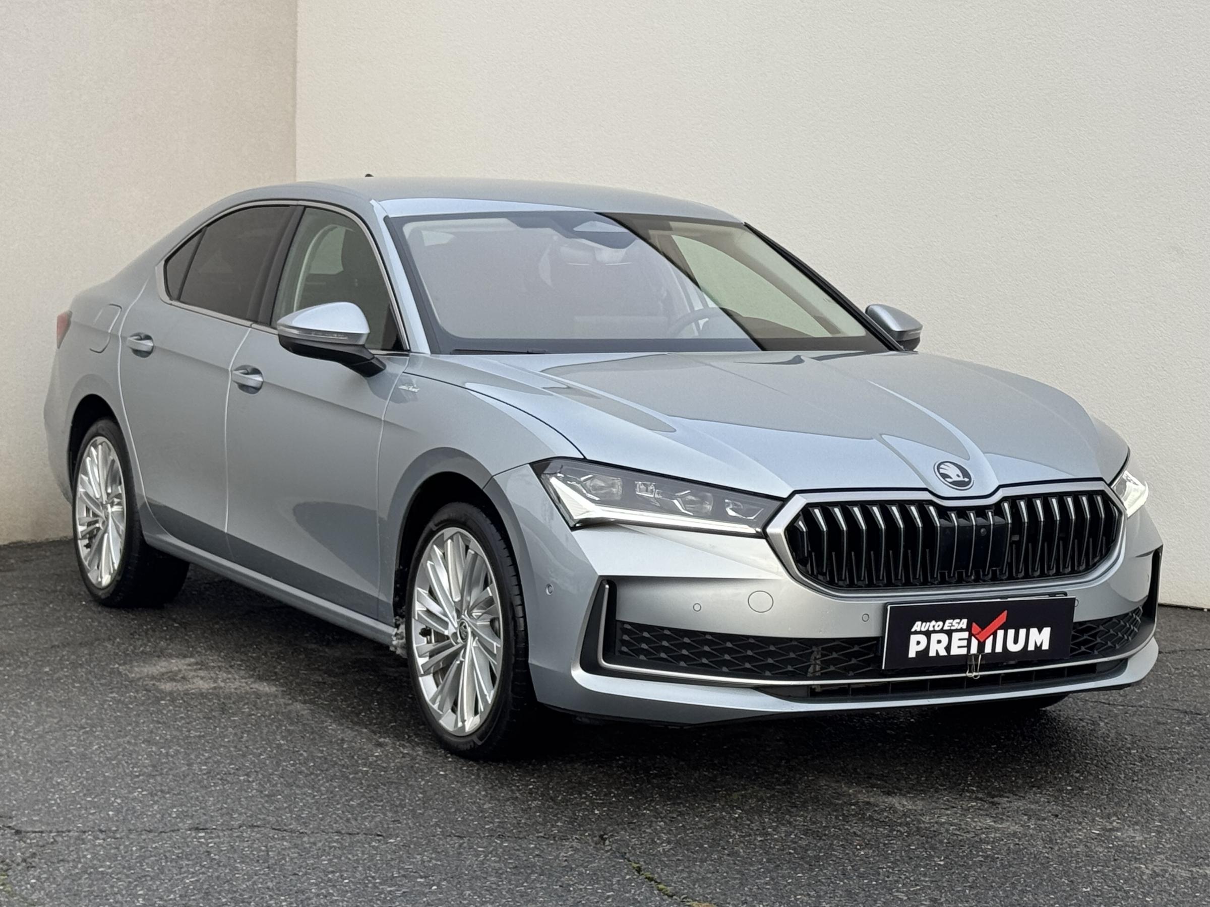 Škoda Superb IV, 2024