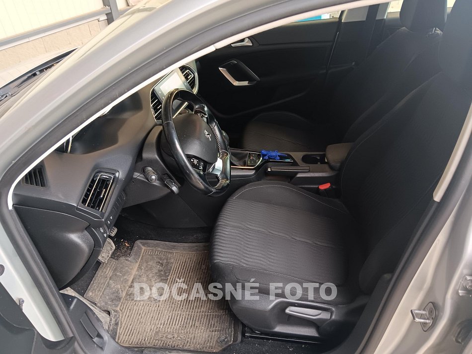 Peugeot 308 1.6 HDi 