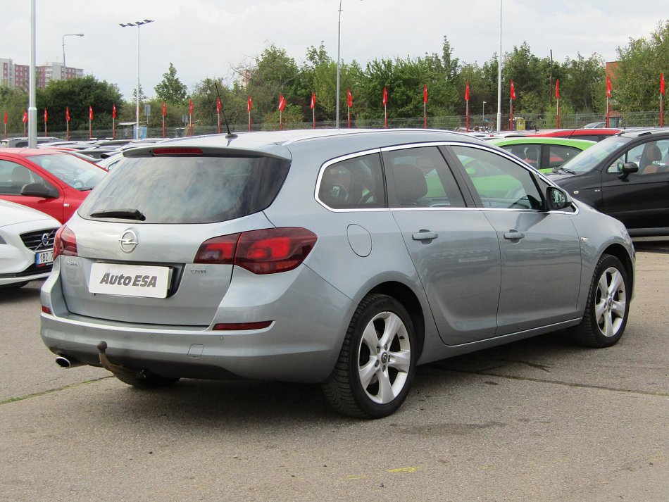 Opel Astra 2.0 CDTi 