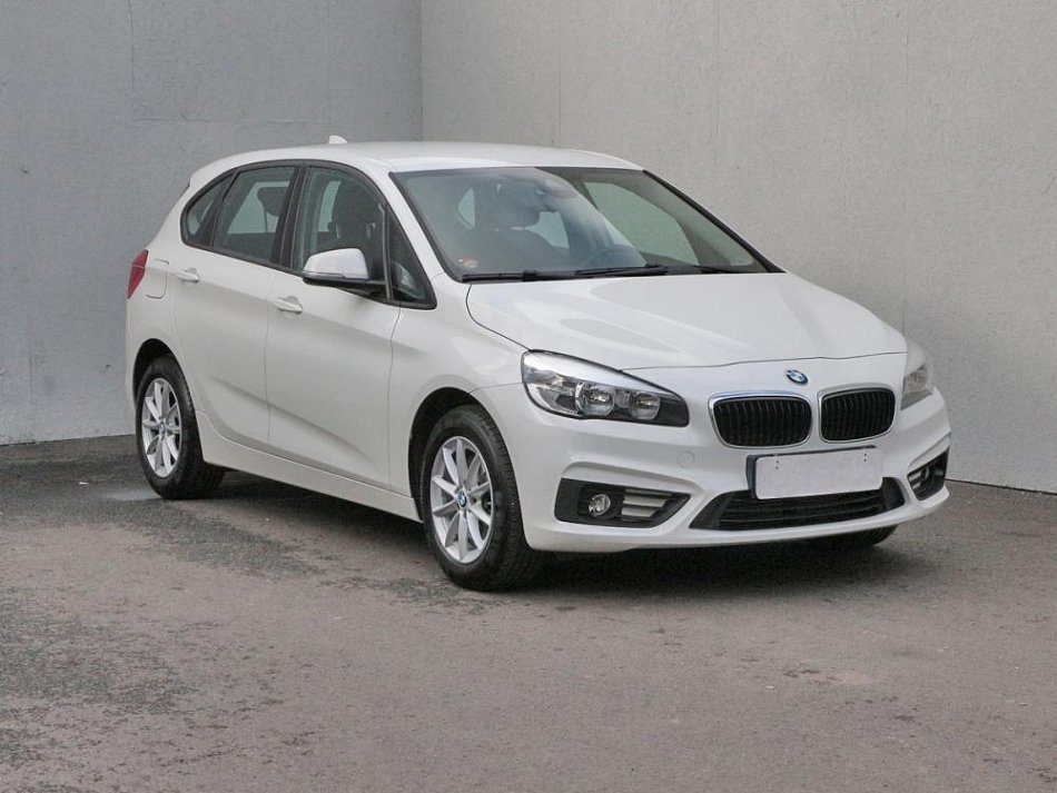 BMW Řada 2 1.5 i 