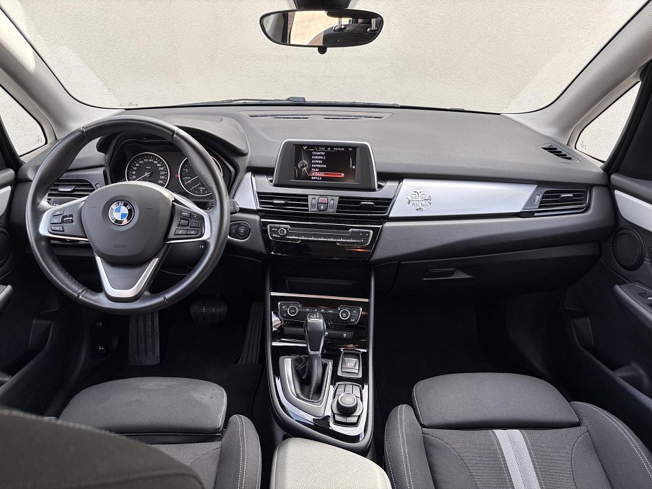 BMW Řada 2 1.5 i  218i