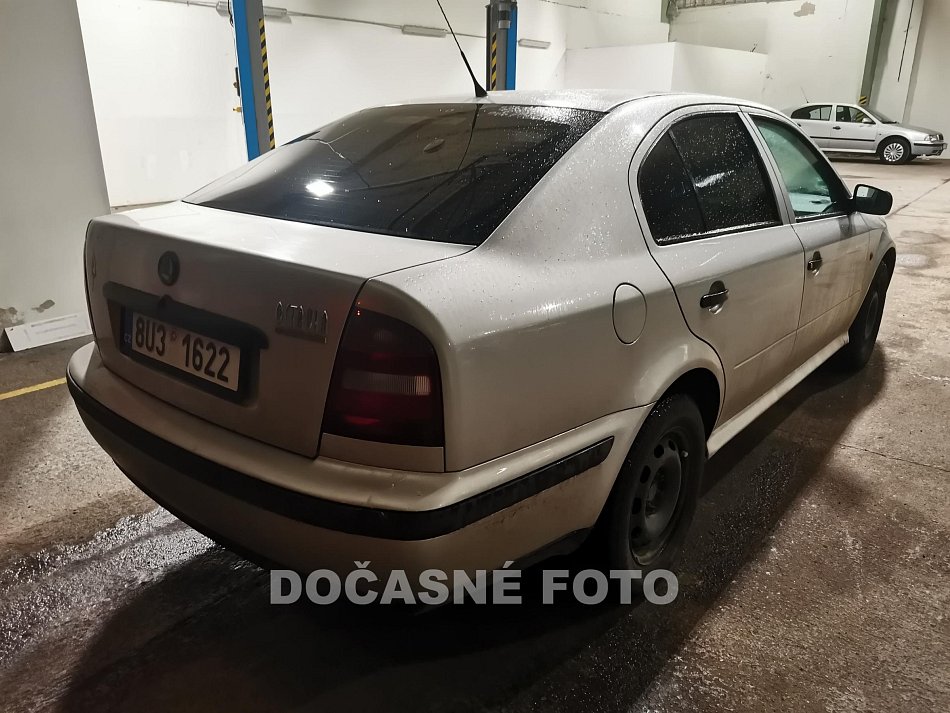 Škoda Octavia 1.6i 