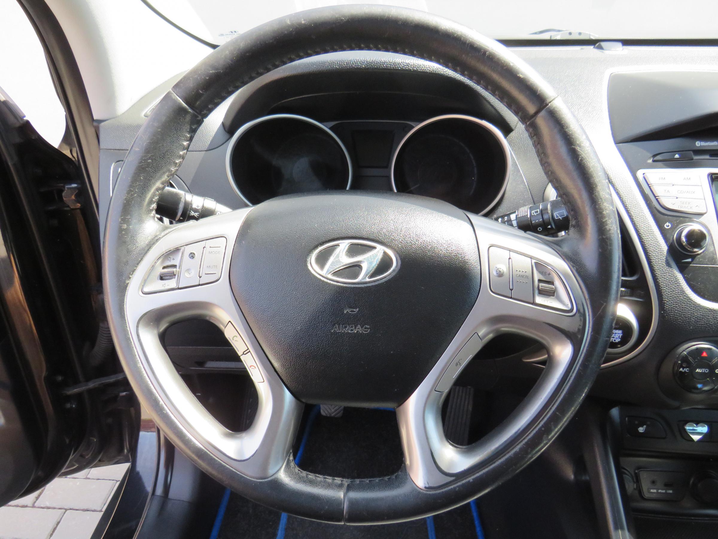 Hyundai ix35, 2011 - pohled č. 14