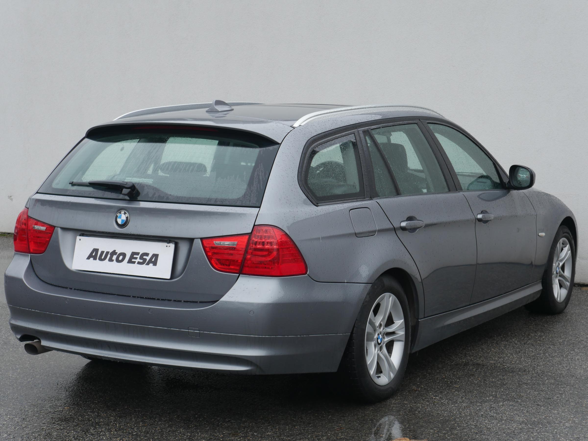 BMW Řada 3, 2011 - pohled č. 4