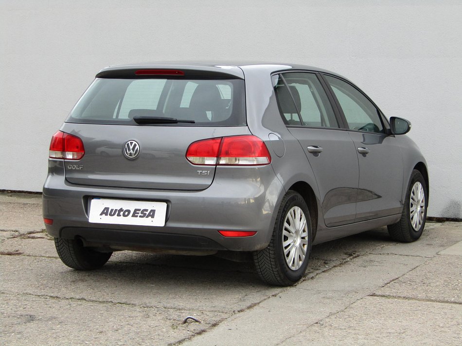 Volkswagen Golf 1.2 TSi 