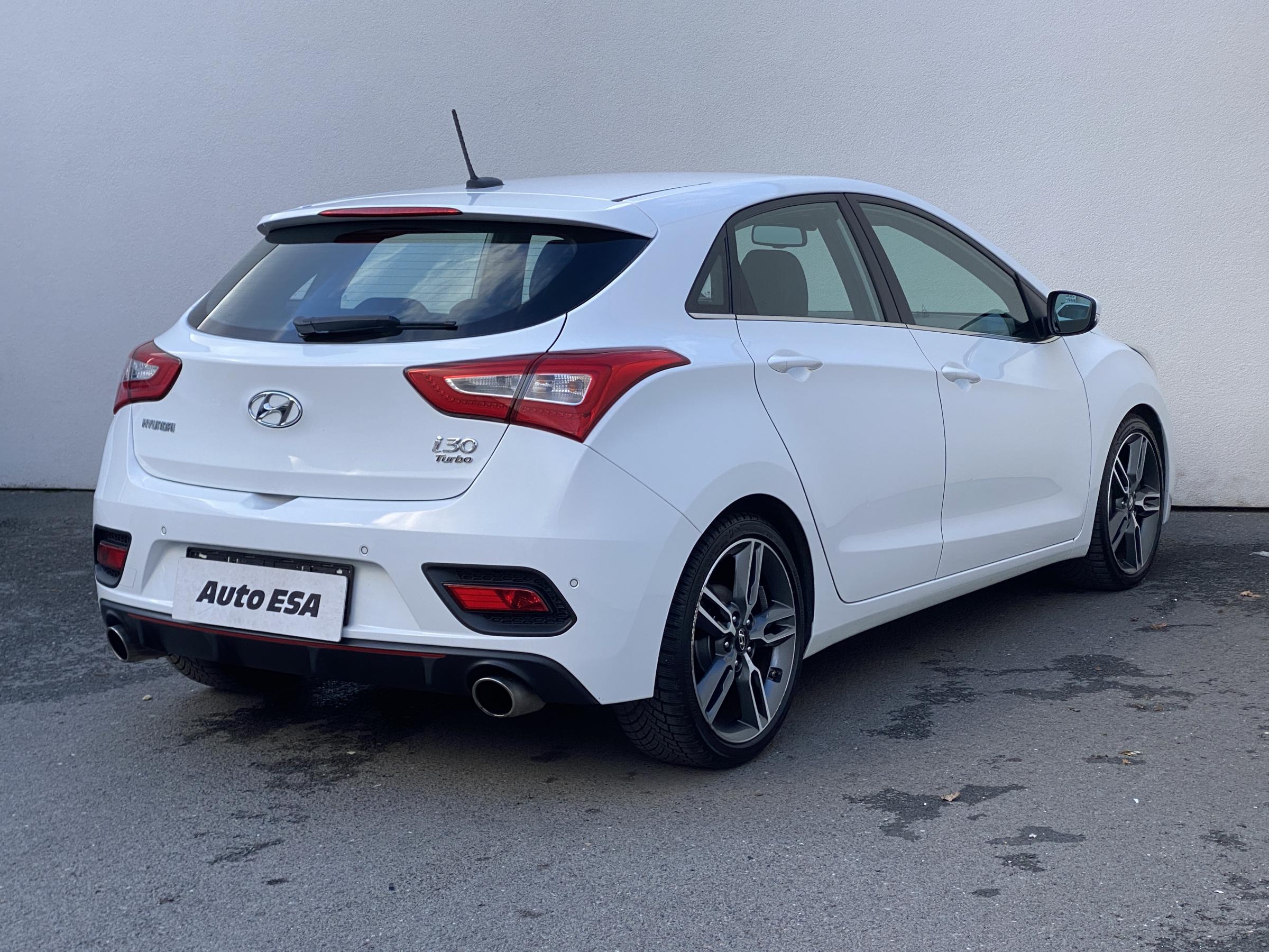 Hyundai i30, 2015 - pohled č. 4