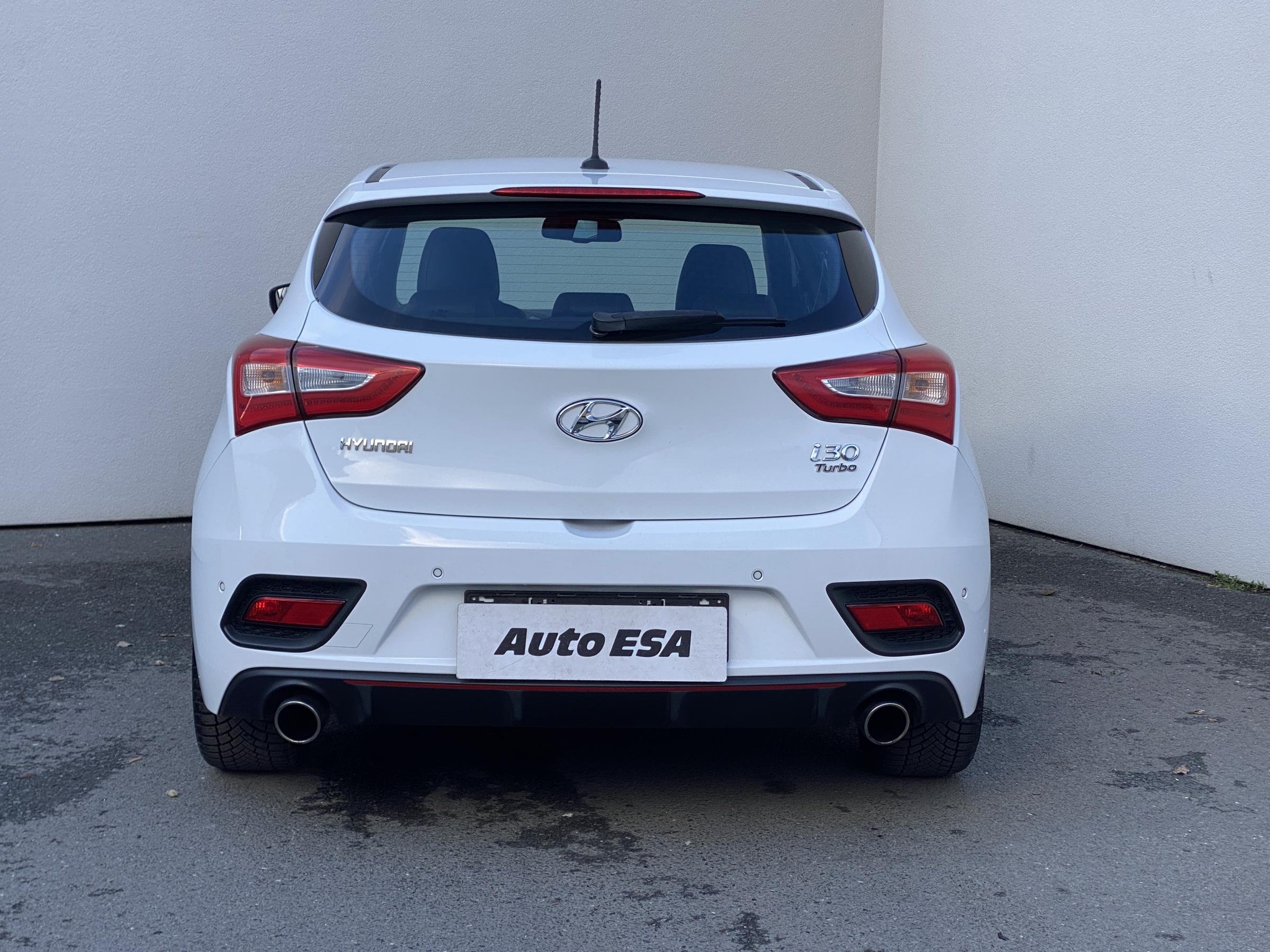 Hyundai i30, 2015 - pohled č. 5