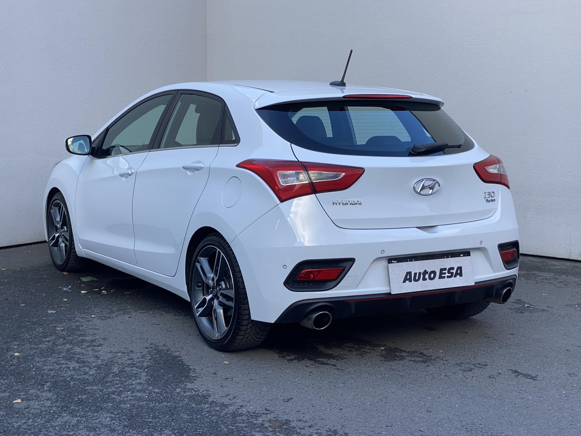 Hyundai i30, 2015 - pohled č. 6