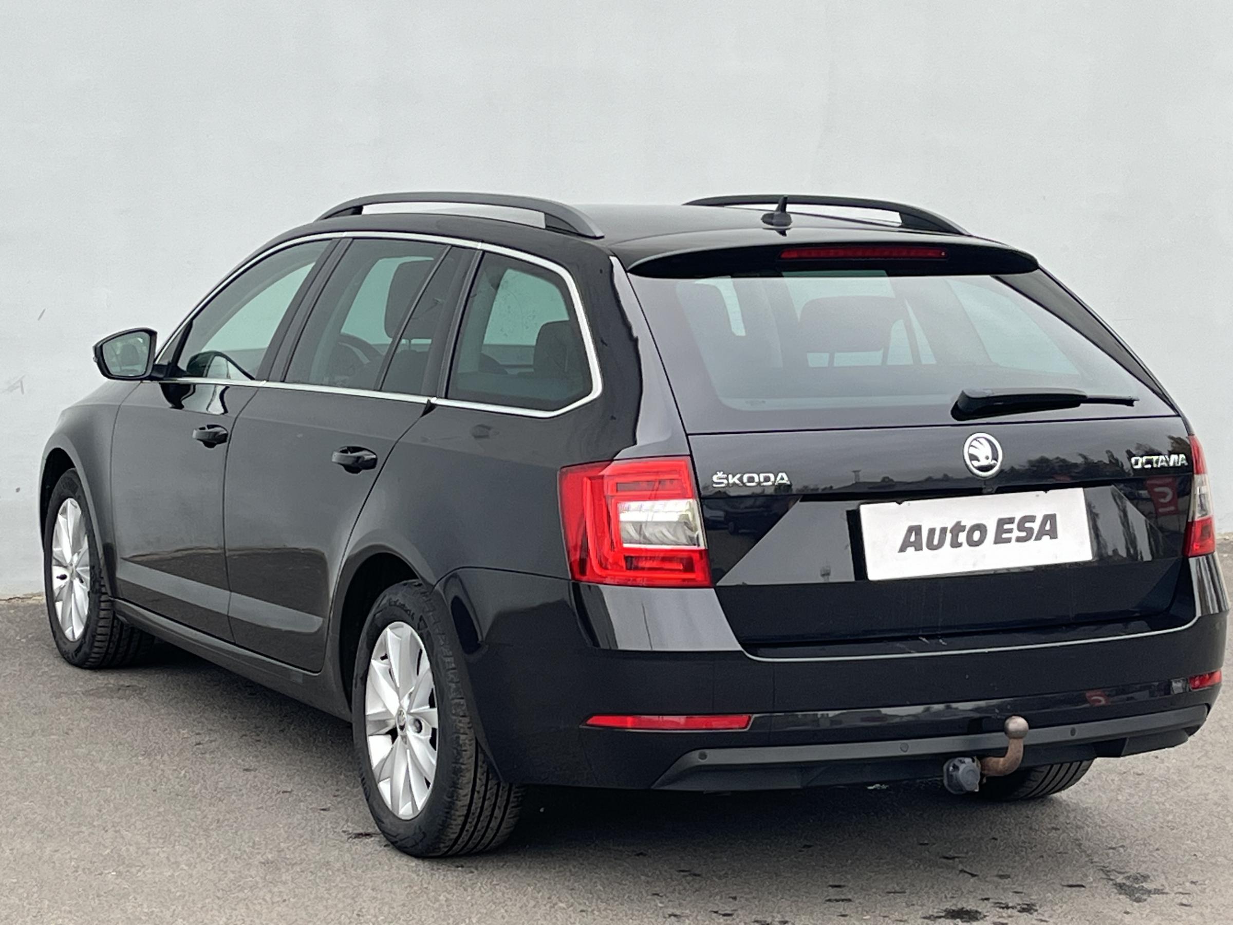 Škoda Octavia III, 2019 - pohled č. 4