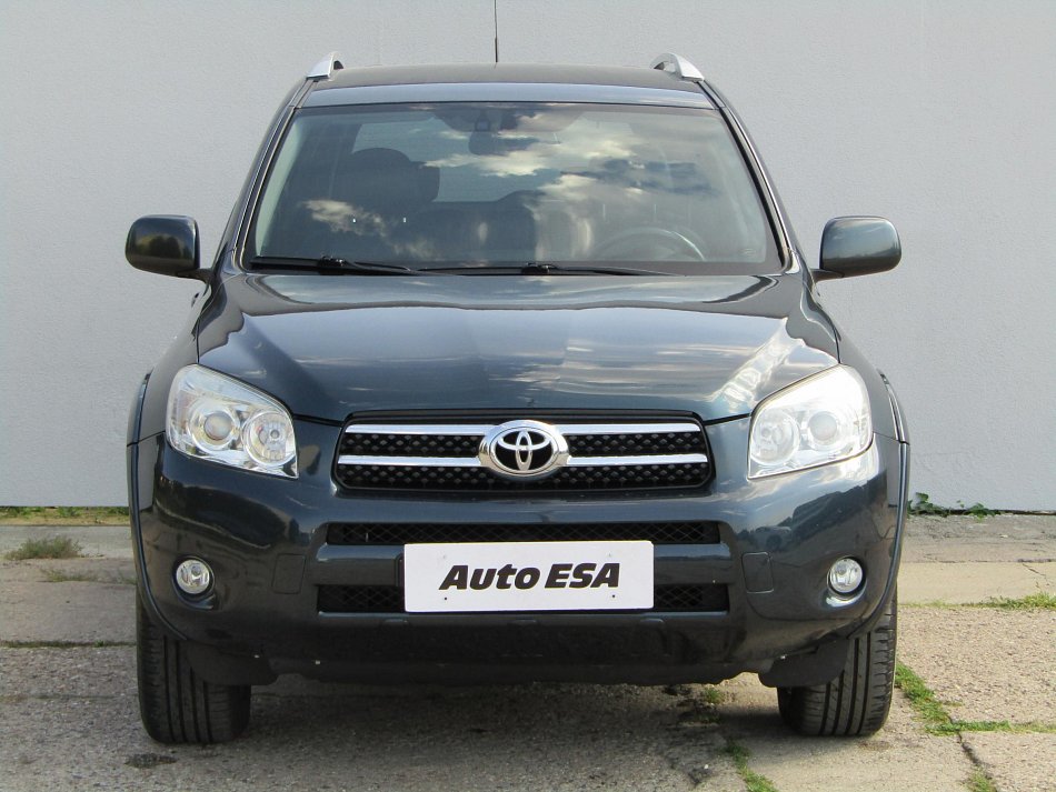 Toyota RAV4 2.2 D 