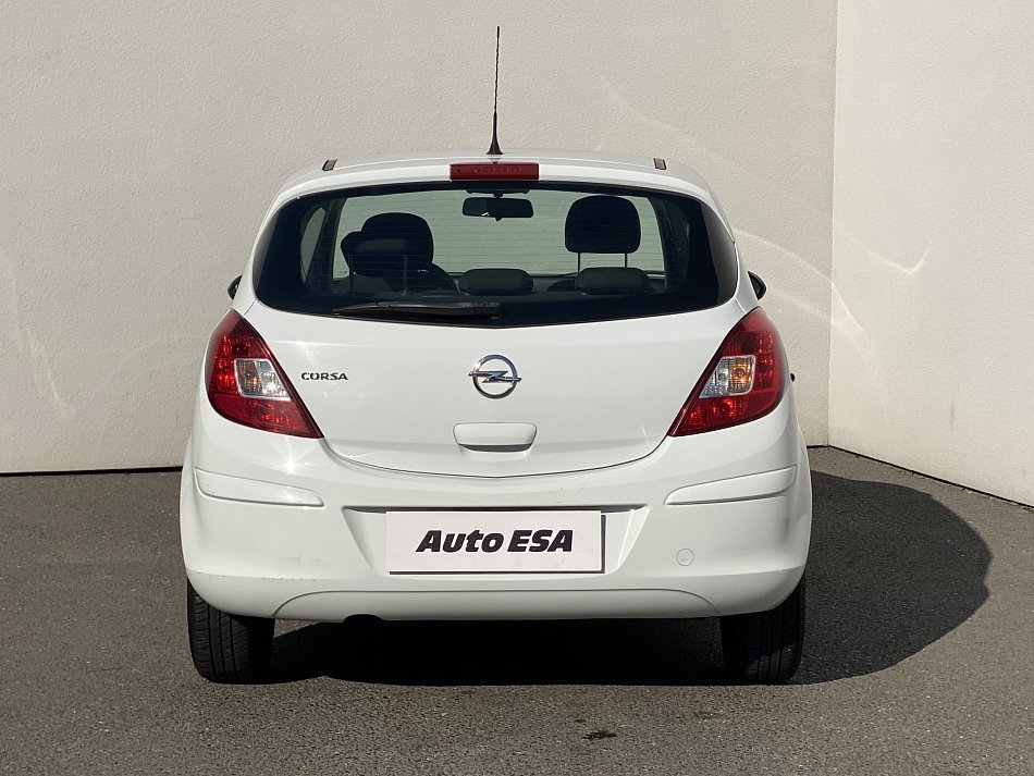 Opel Corsa 1.2i 