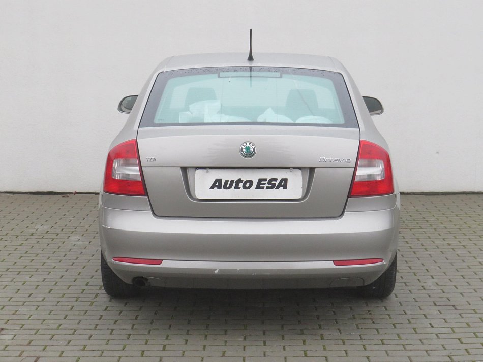 Škoda Octavia II 1.6 TDi Ambiente