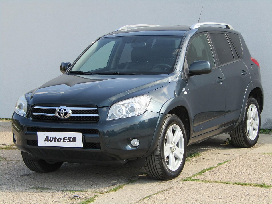 Toyota RAV4 2.2 D 