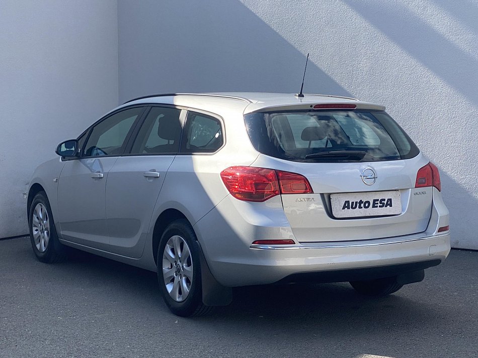 Opel Astra 1.6 CDTi 