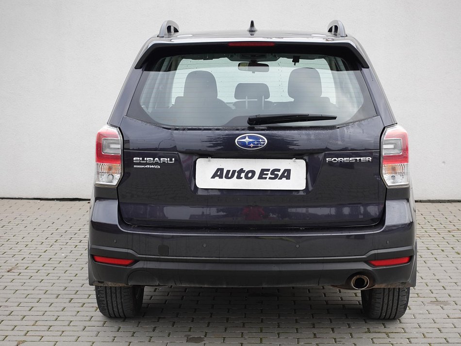 Subaru Forester 2.0XT  4x4