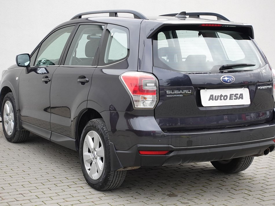 Subaru Forester 2.0XT  4x4