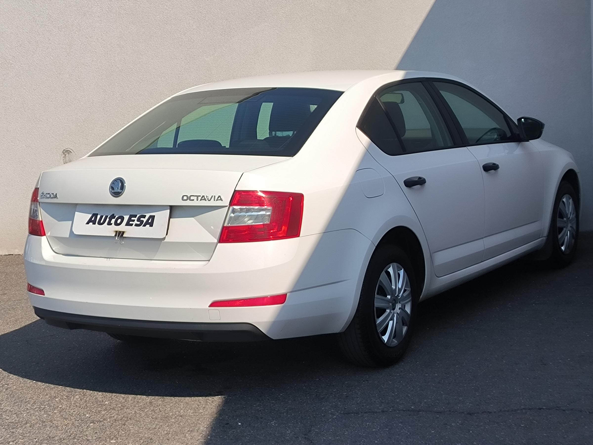 Škoda Octavia III, 2014 - pohled č. 4