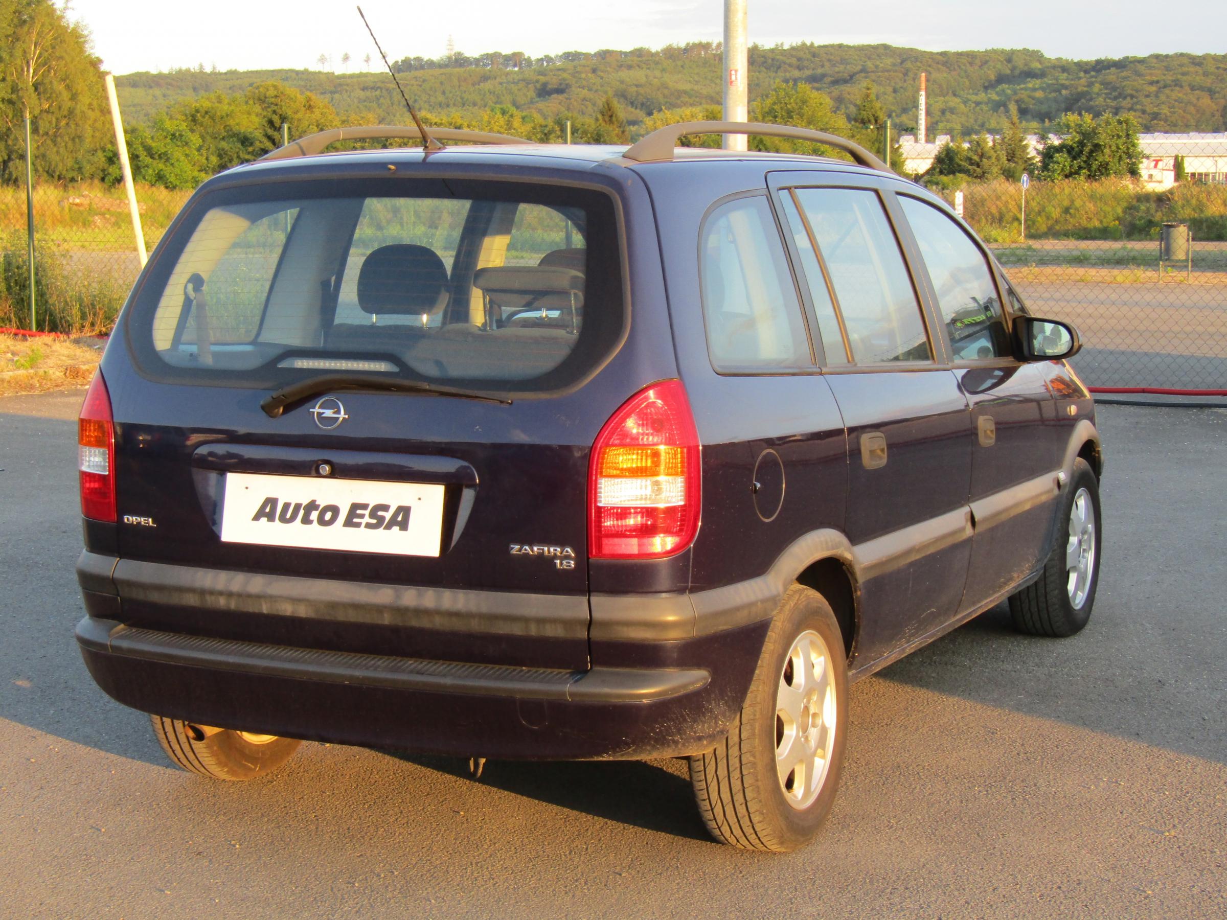 Opel Zafira, 2002 - pohled č. 6