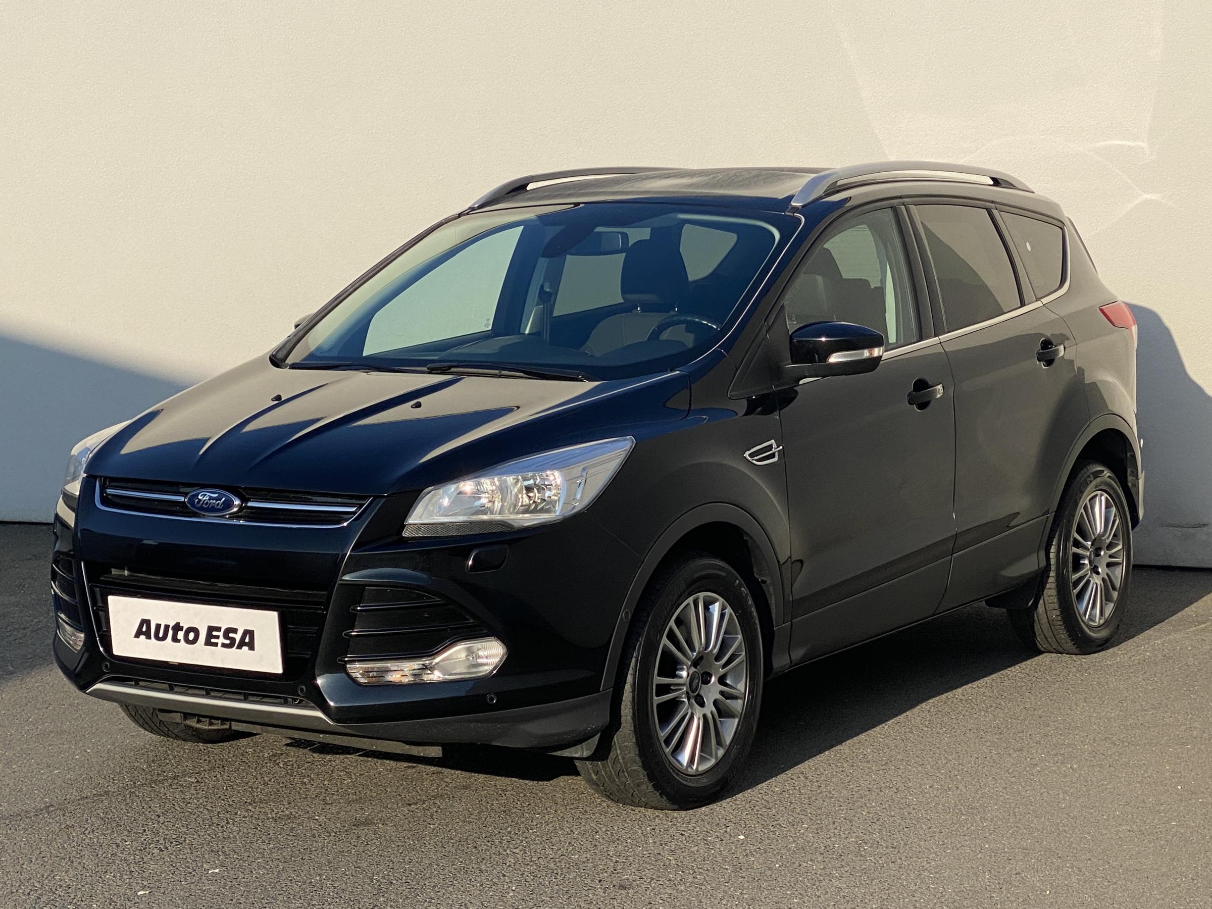 Ford Kuga, 2014 - pohled č. 3