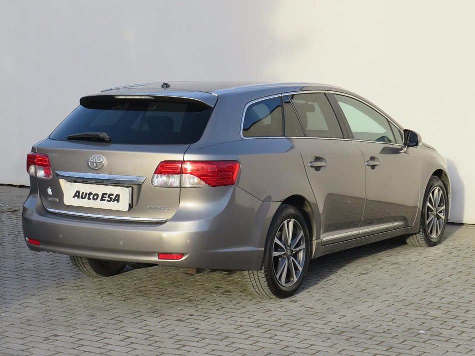 Toyota Avensis 2.0D-4D 