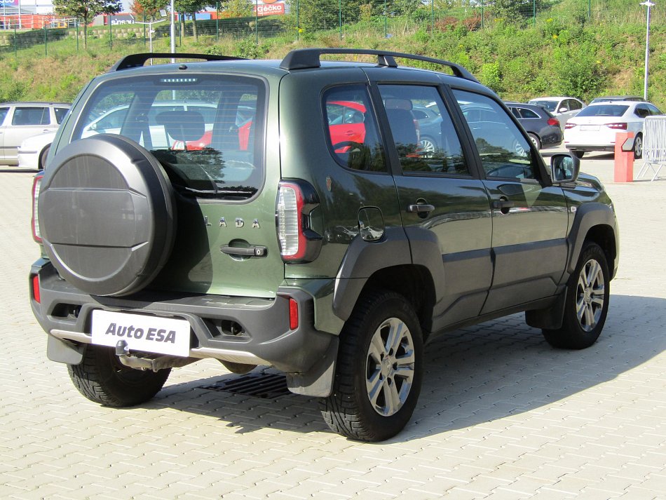 Lada Niva 1.7i  4x4