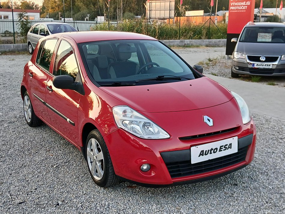 Renault Clio 1.2i 