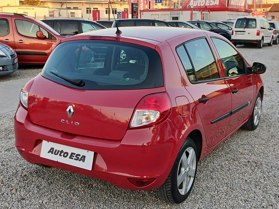 Renault Clio 1.2i 