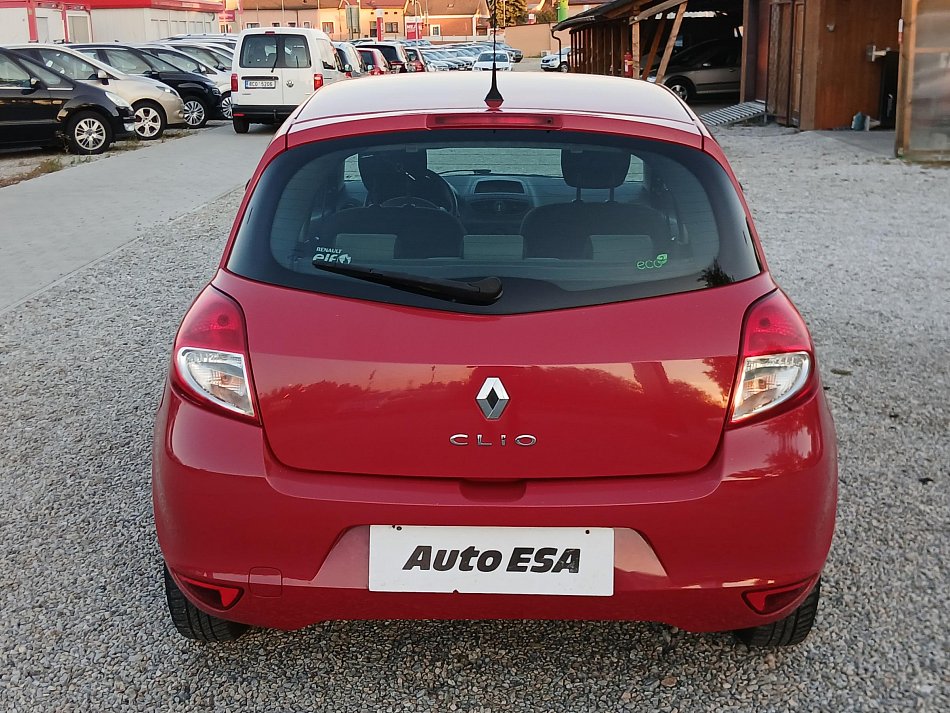 Renault Clio 1.2i 