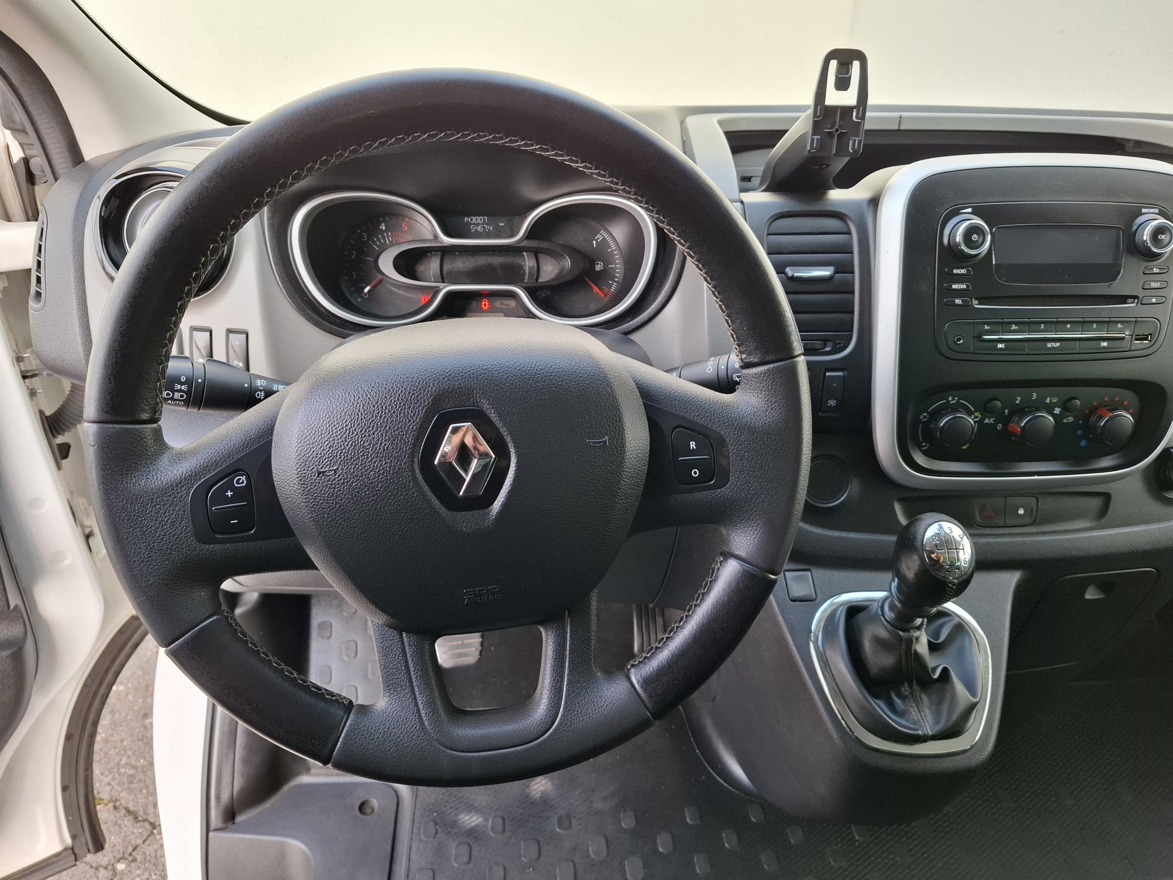 Renault Trafic, 2018 - pohled č. 10