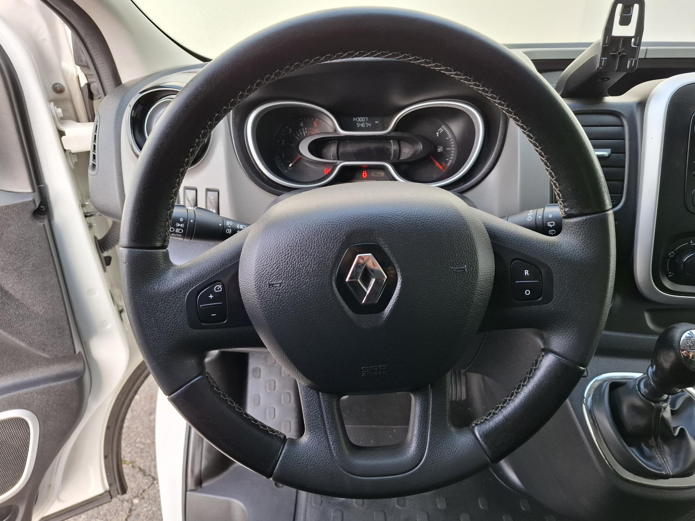 Renault Trafic, 2018 - pohled č. 11