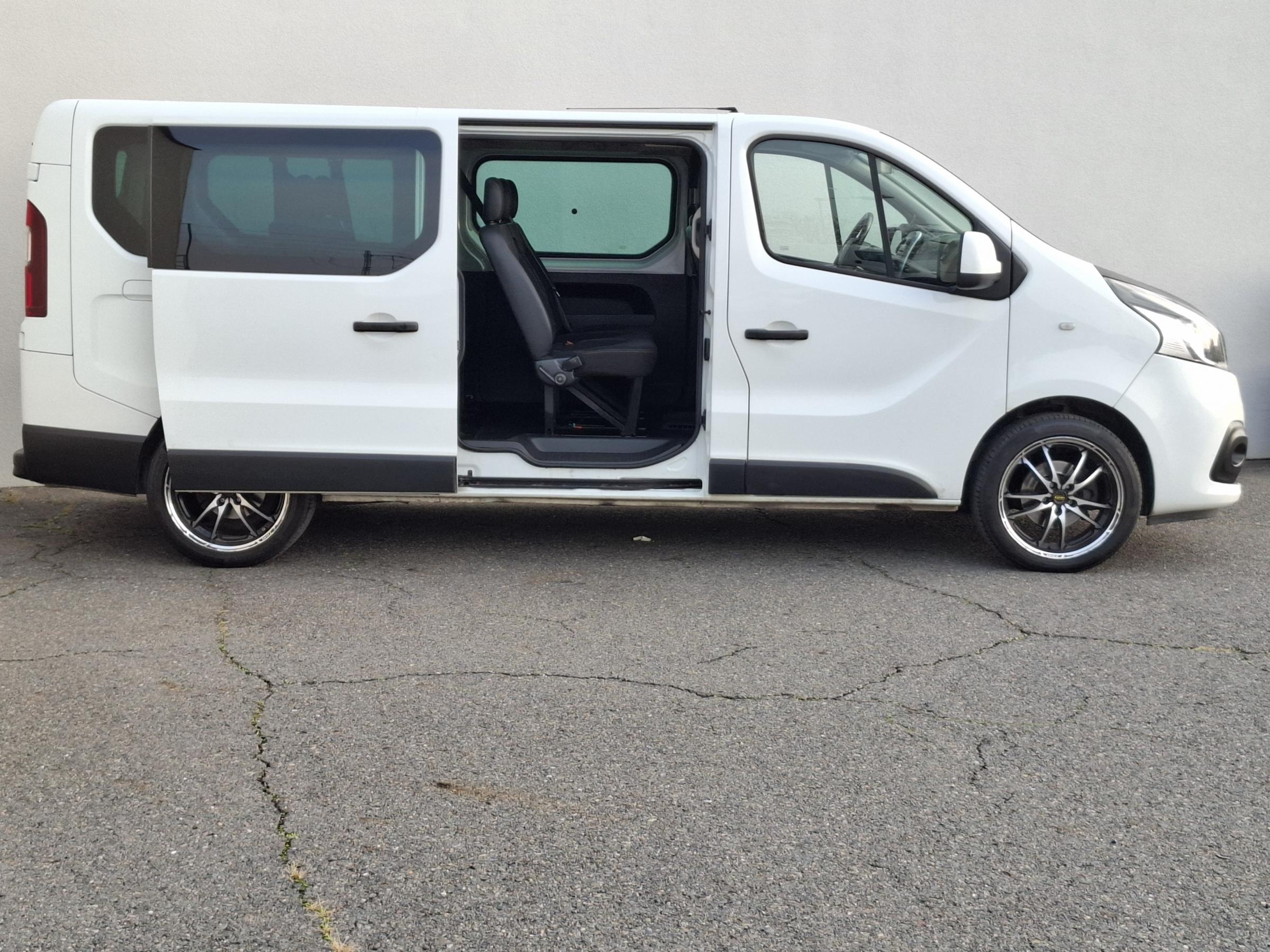 Renault Trafic, 2018 - pohled č. 7