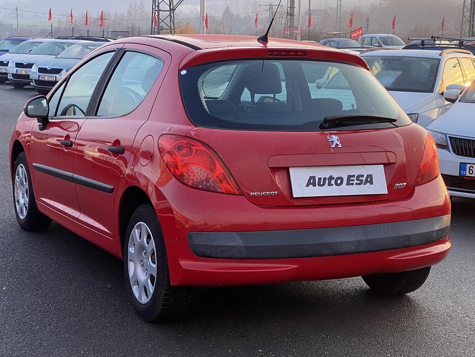 Peugeot 207 1.4 i 