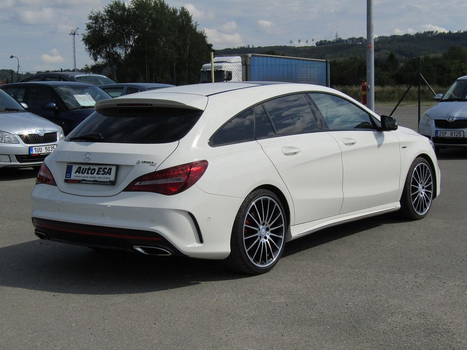 Mercedes-Benz CLA 2.0i 