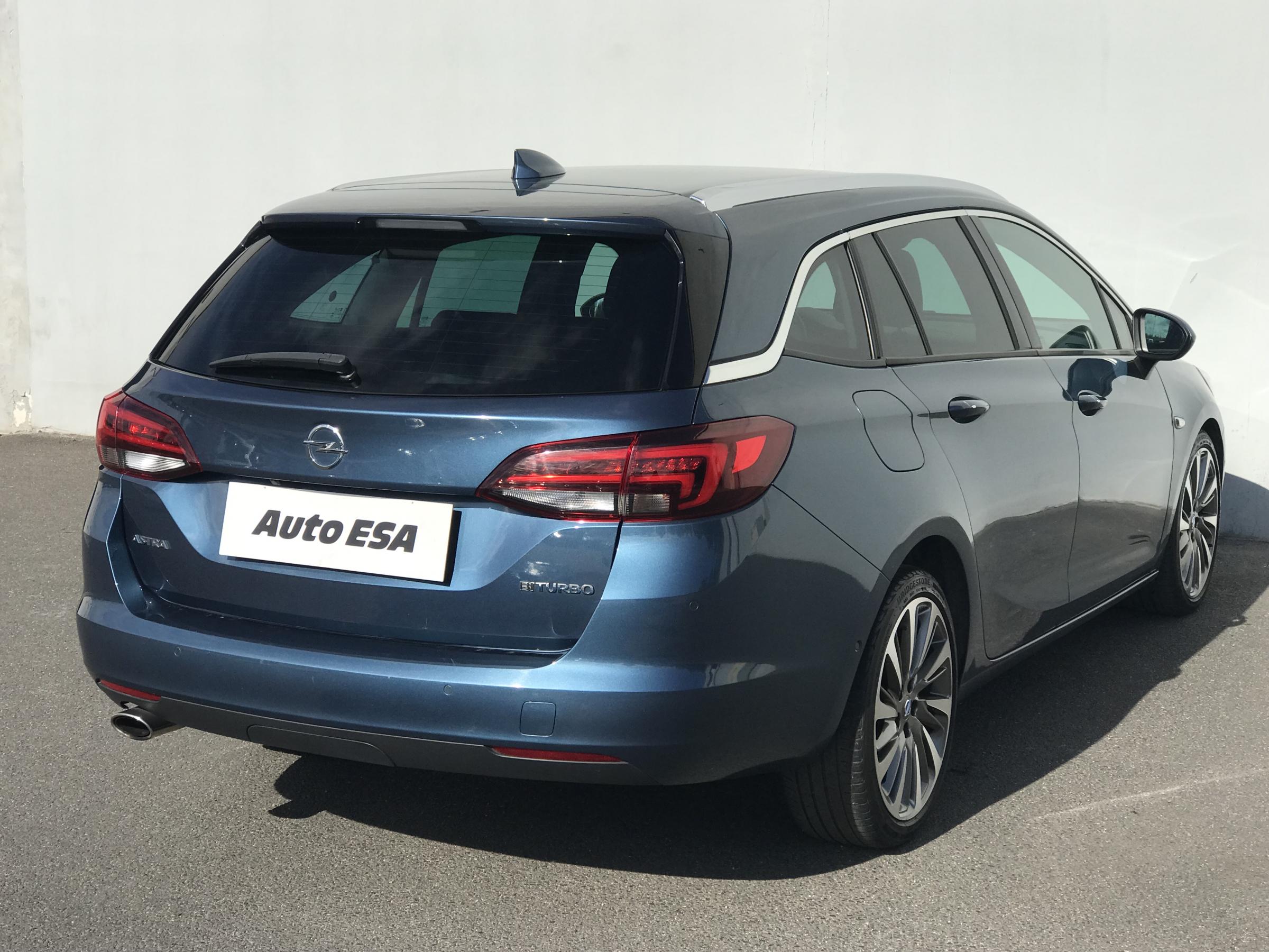 Opel Astra, 2016 - pohled č. 6