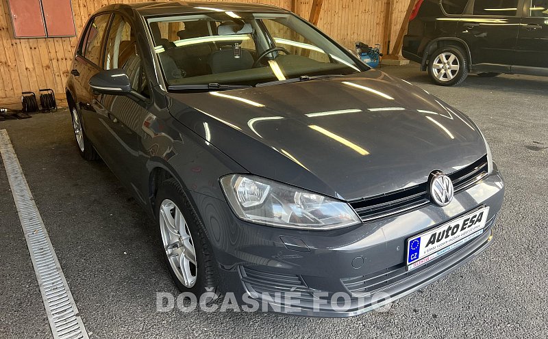 Volkswagen Golf 2.0 TDi 