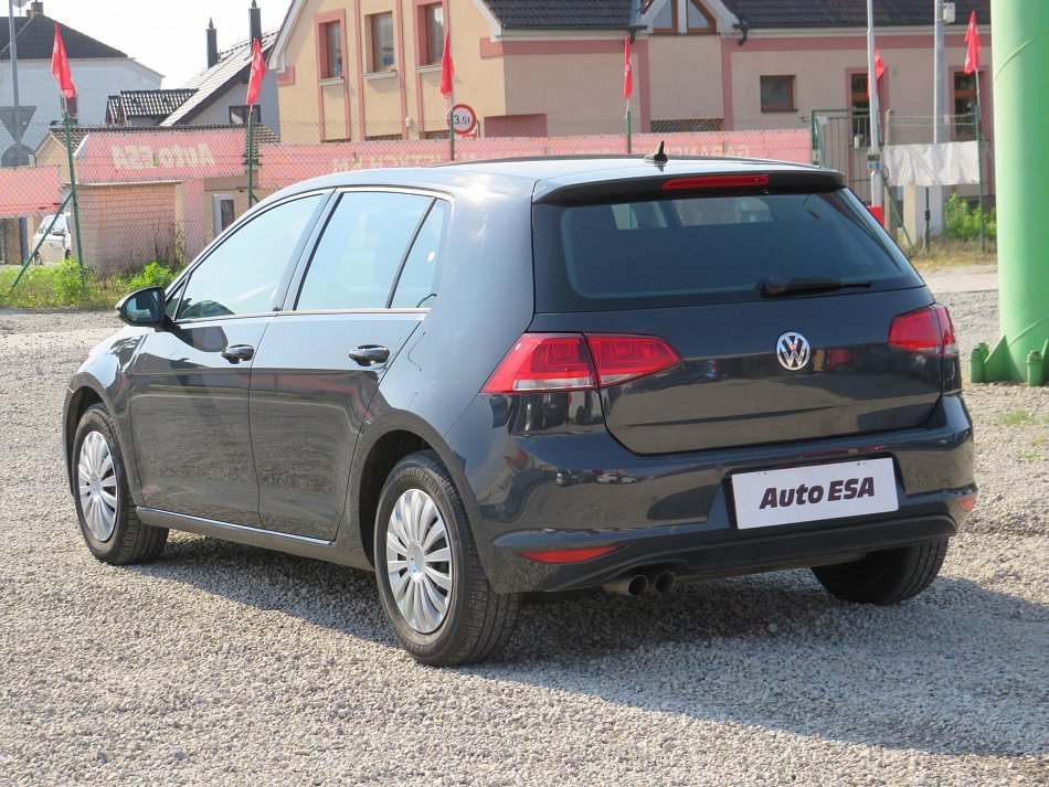 Volkswagen Golf 2.0 TDi 