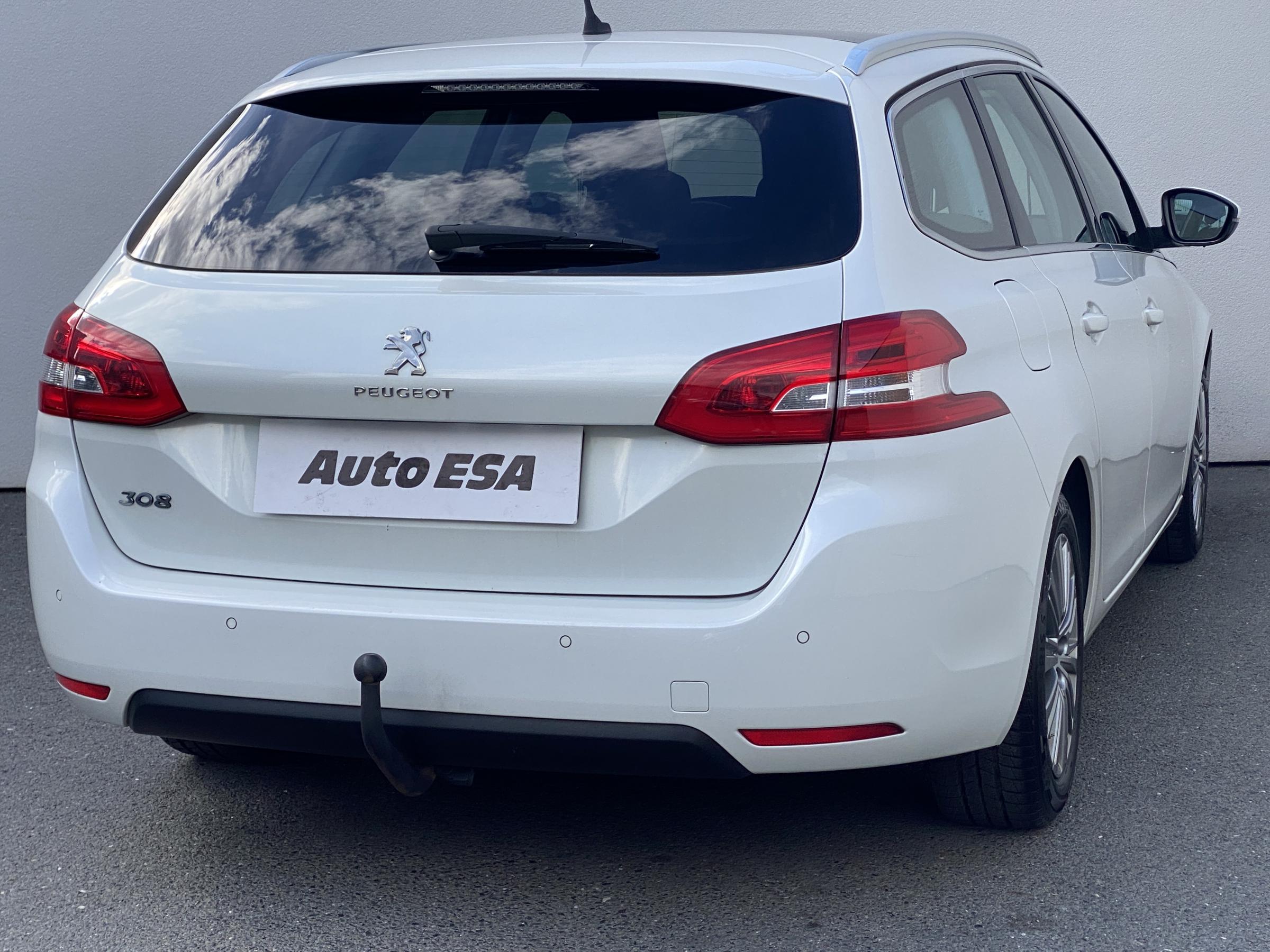 Peugeot 308, 2019 - pohled č. 4