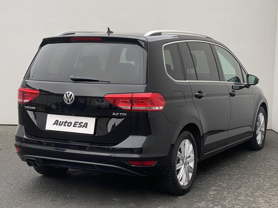 Volkswagen Touran 2.0 TDi Highline