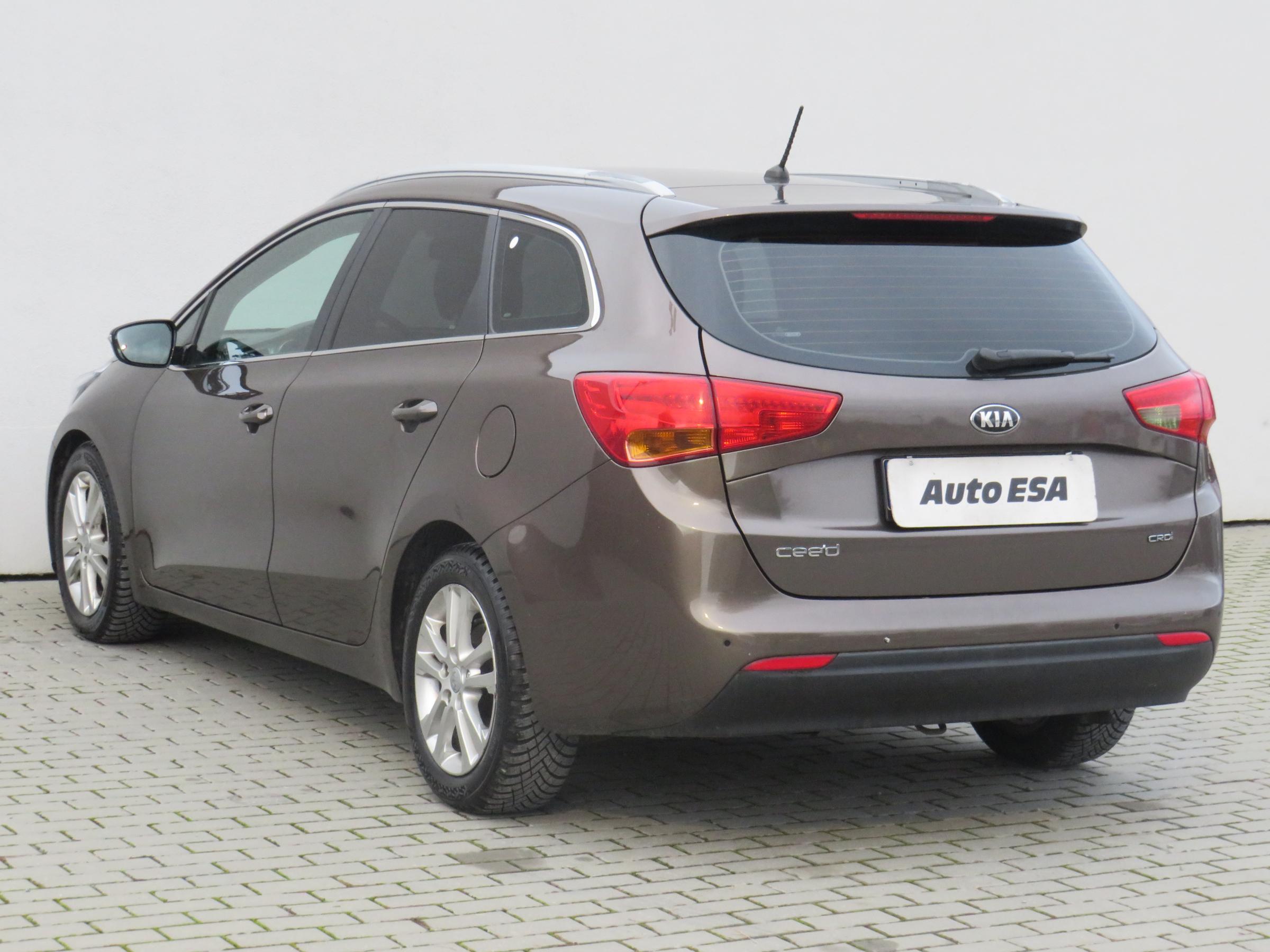 Kia Cee´d, 2012 - pohled č. 6