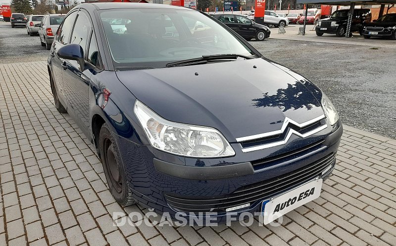 Citroën C4 1.4i 