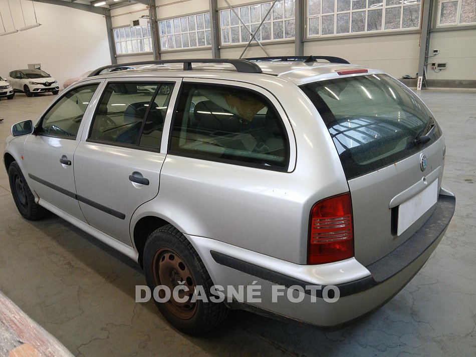 Škoda Octavia 1.6i 