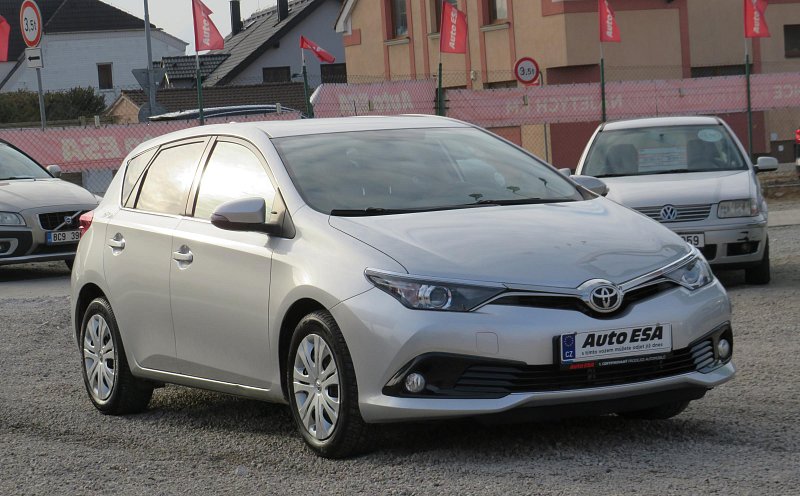 Toyota Auris 1.2 T 