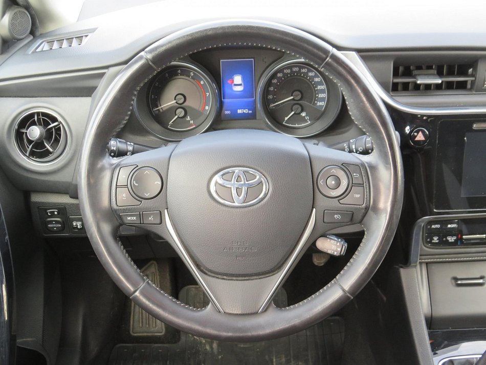 Toyota Auris 1.2 T 