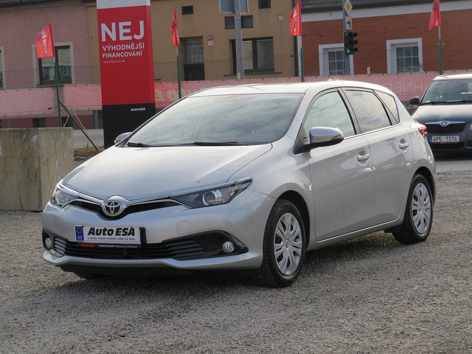 Toyota Auris 1.2 T 