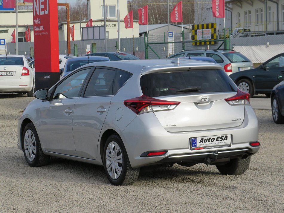 Toyota Auris 1.2 T 