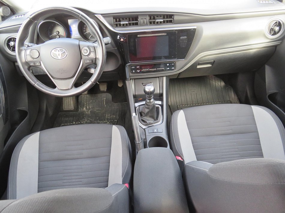 Toyota Auris 1.2 T 