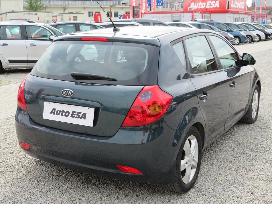 Kia Ceed 1.6CVVT 